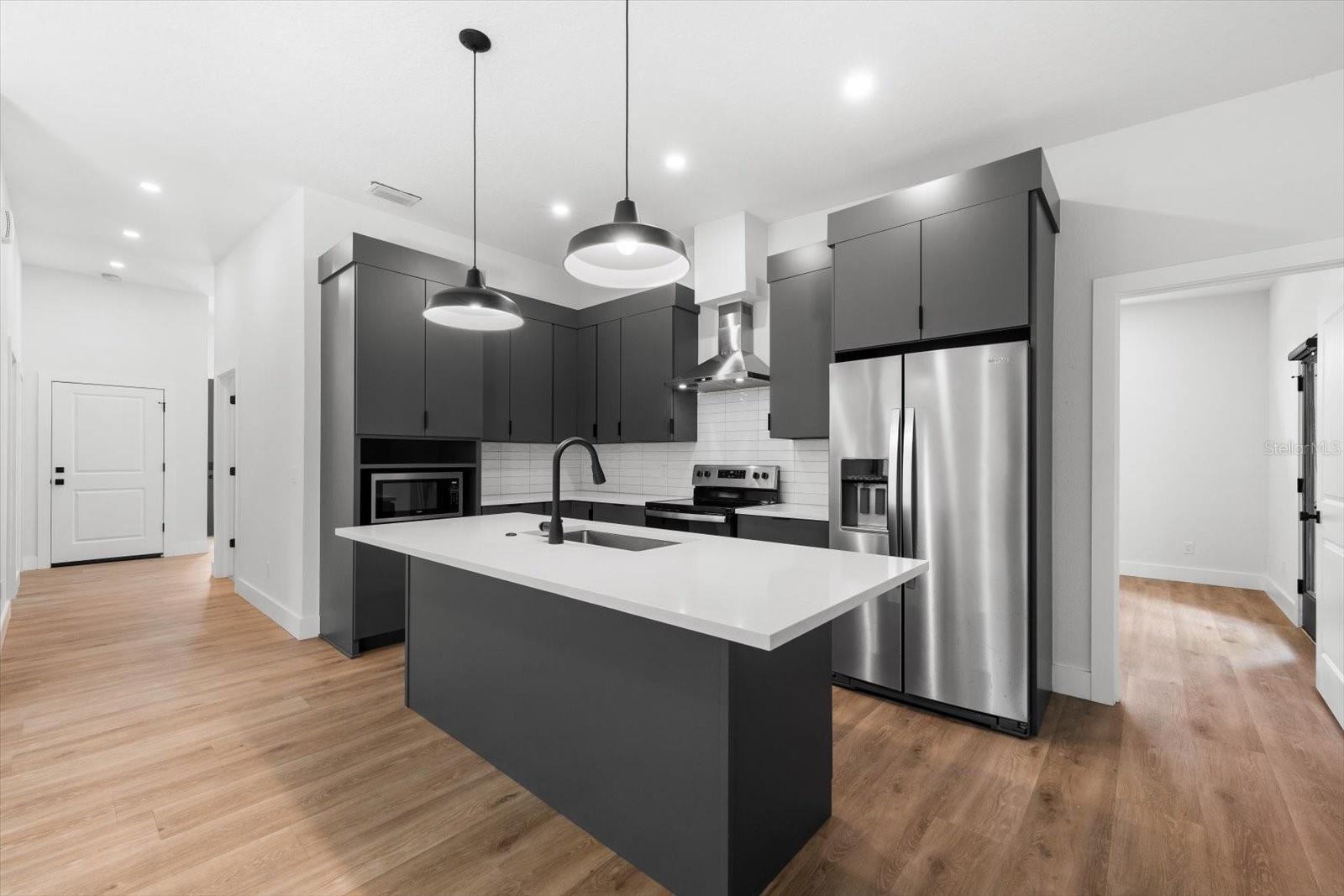 195 CHANDLER RD, NOKOMIS, FL, 34275