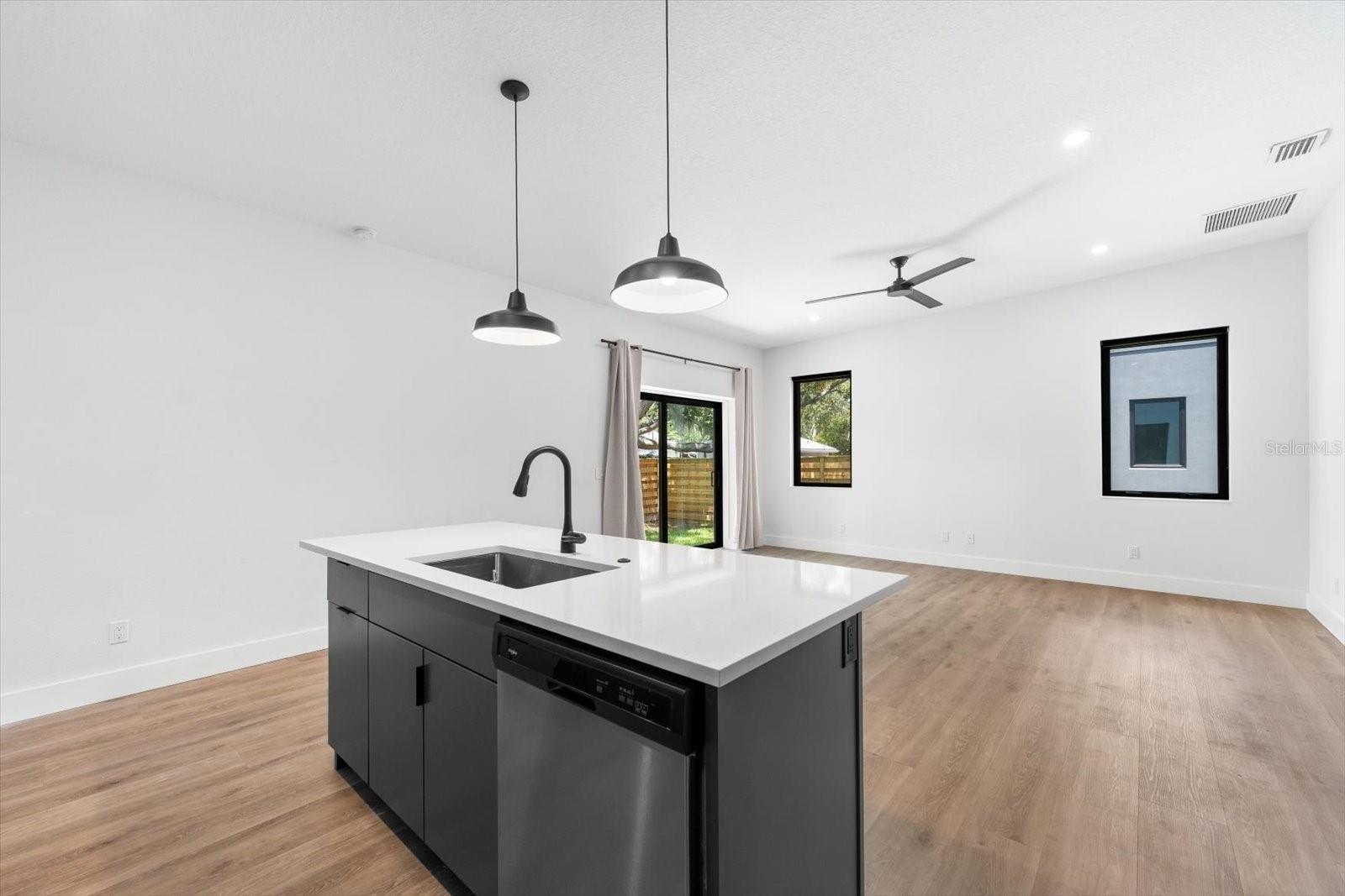 195 CHANDLER RD, NOKOMIS, FL, 34275