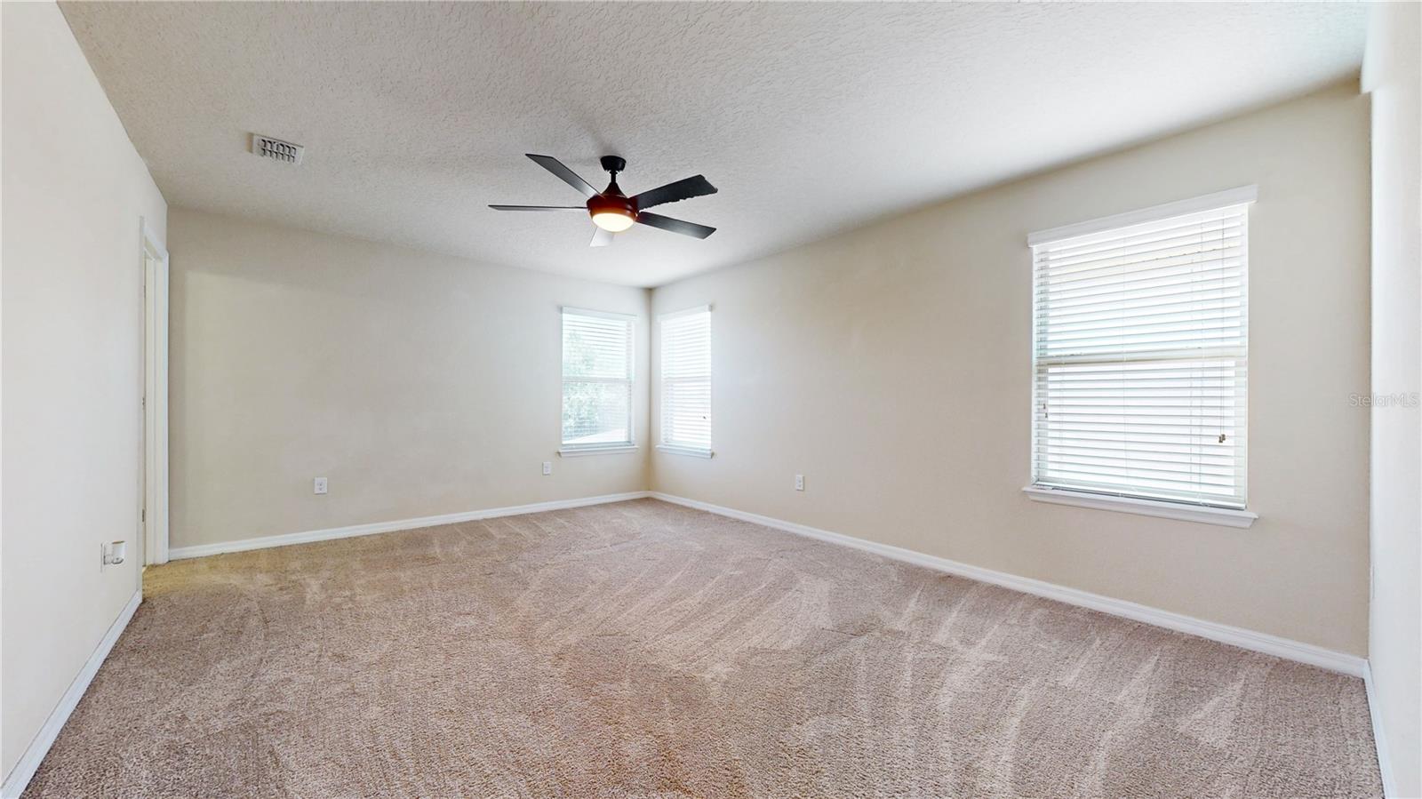 8233 LAKEVIEW CROSSING DR, WINTER GARDEN, FL, 34787