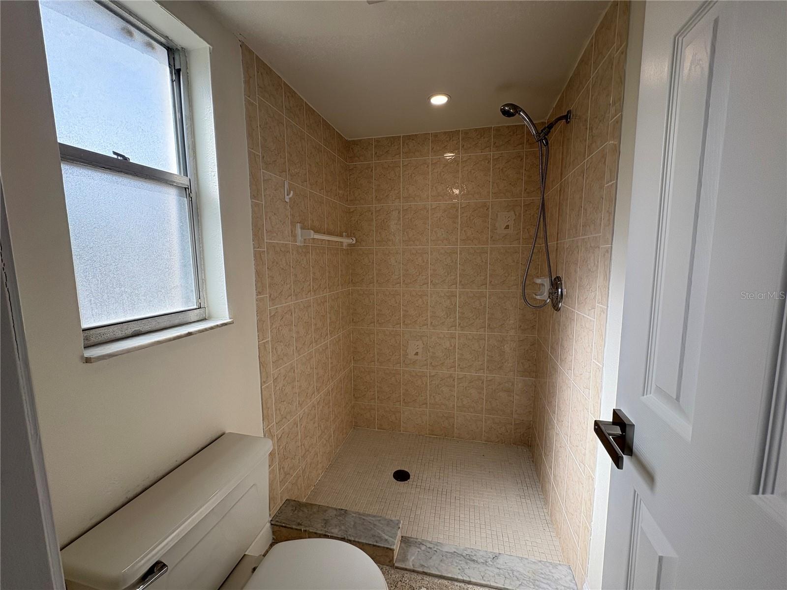 2025 AMANDA DR, SARASOTA, FL, 34232