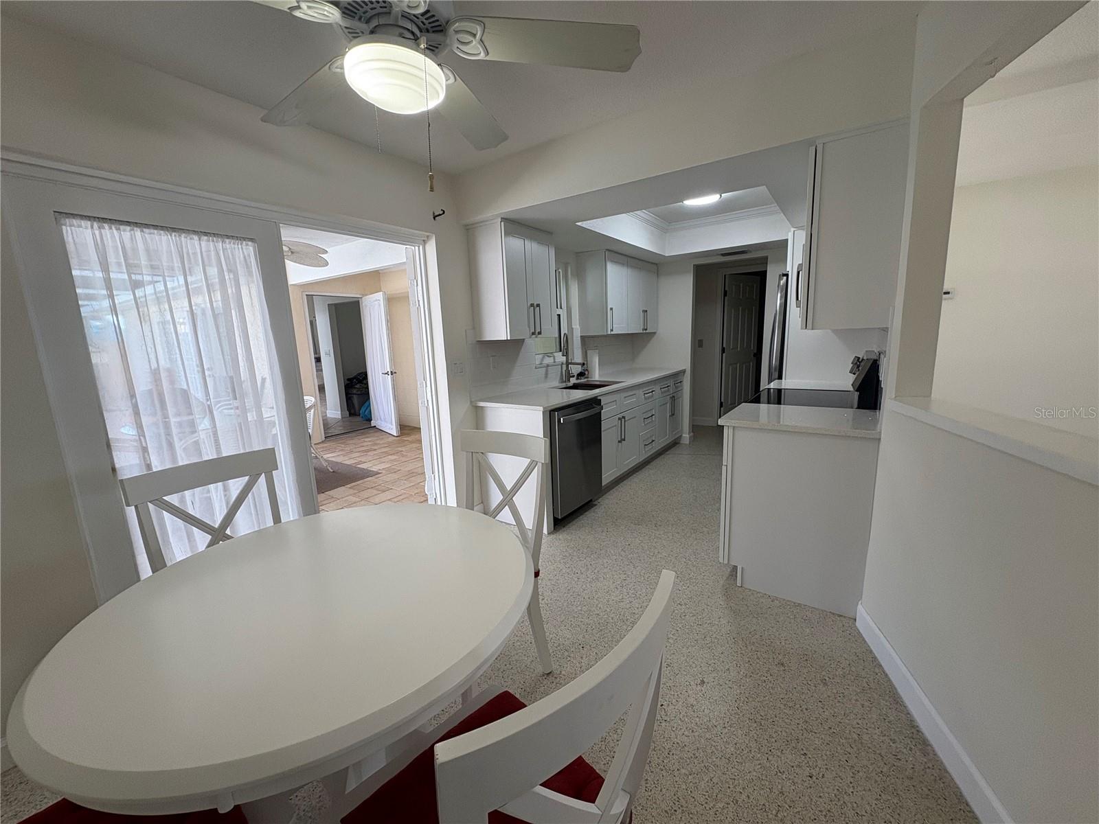 2025 AMANDA DR, SARASOTA, FL, 34232