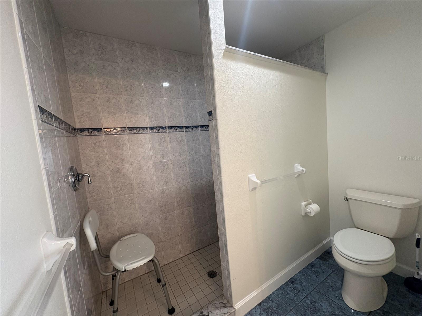 2025 AMANDA DR, SARASOTA, FL, 34232