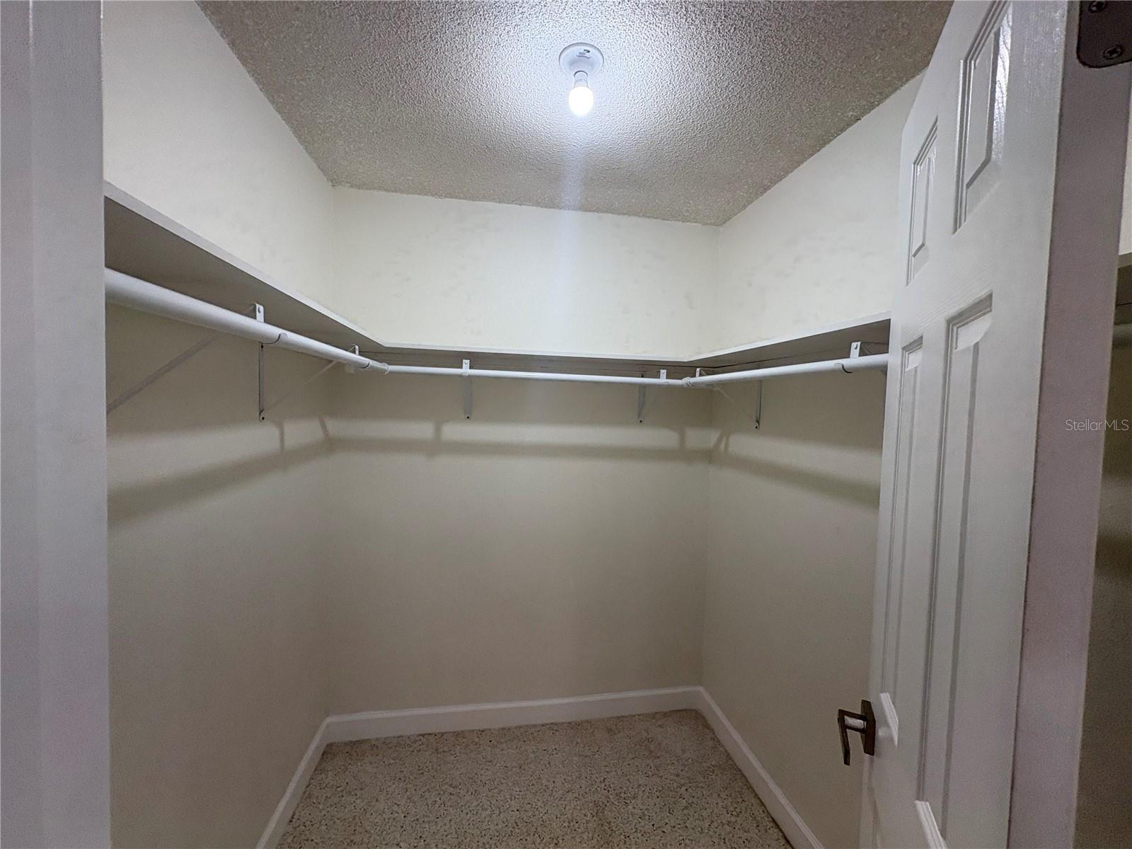 2025 AMANDA DR, SARASOTA, FL, 34232