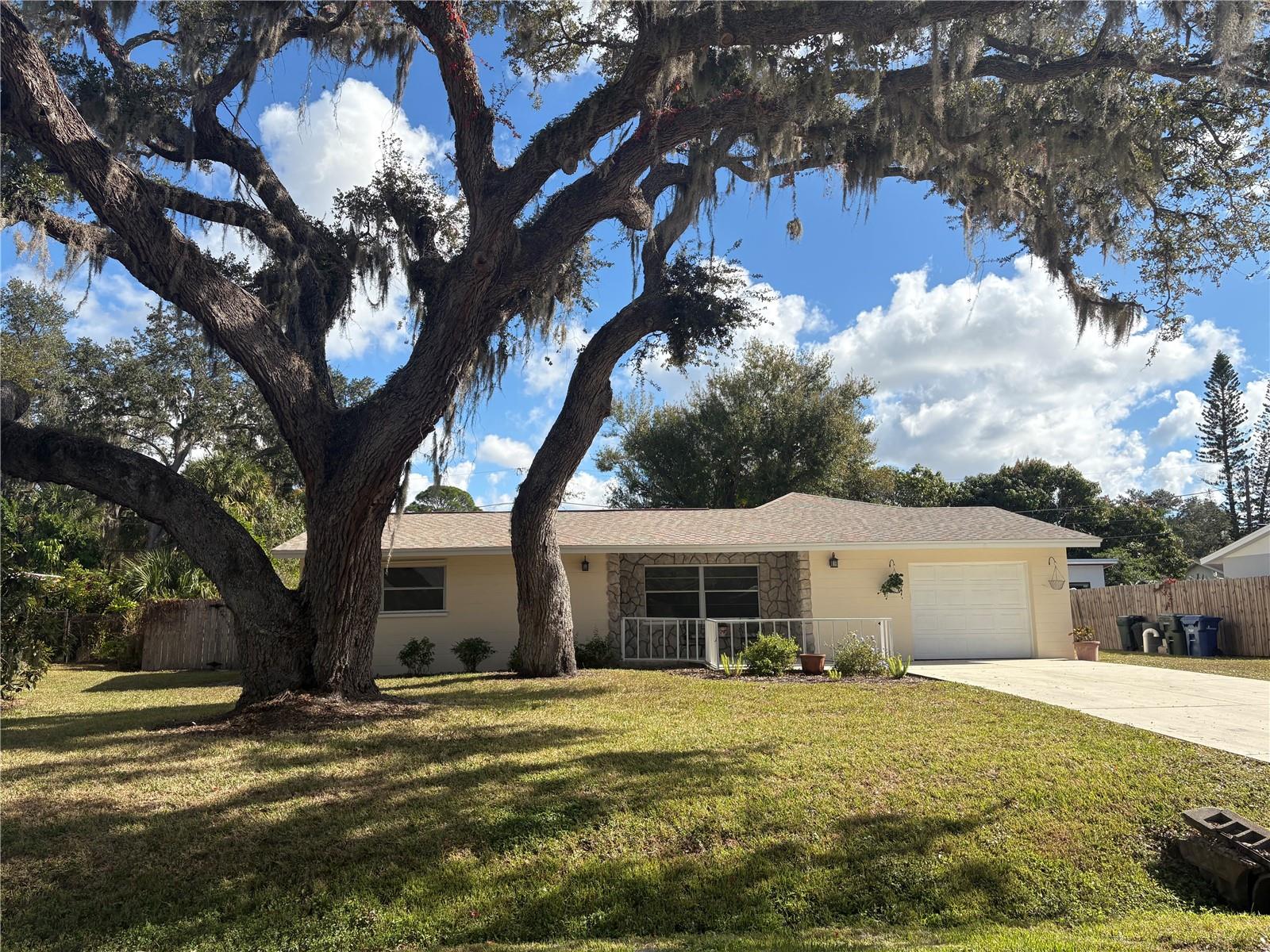 2025 AMANDA DR, SARASOTA, FL, 34232