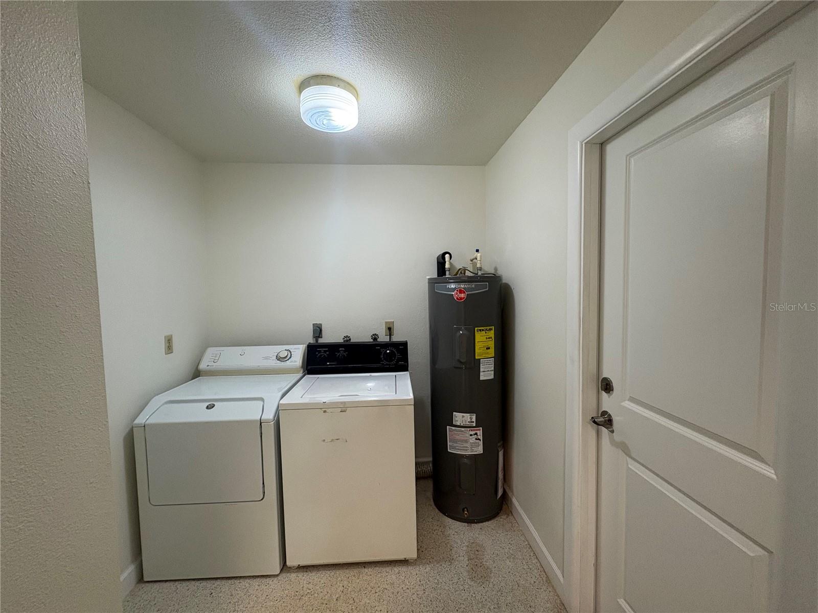 2025 AMANDA DR, SARASOTA, FL, 34232