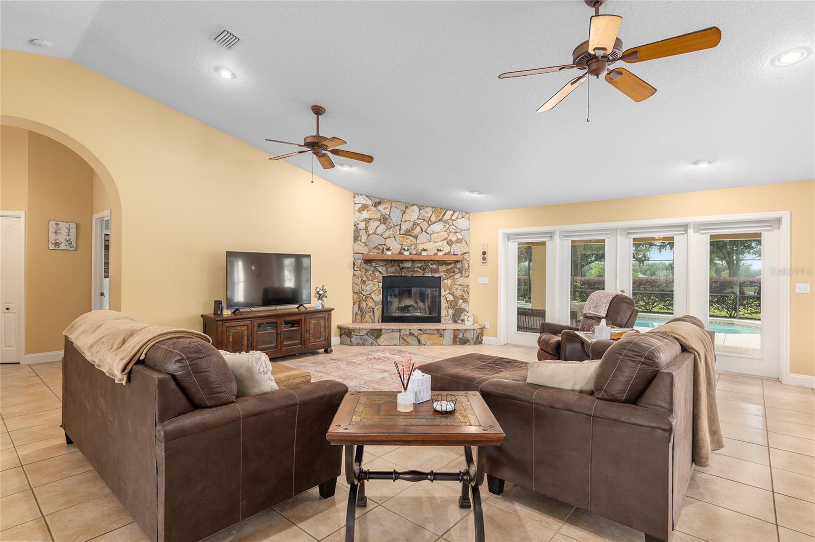 6674 NW 150TH AVE, MORRISTON, FL, 32668