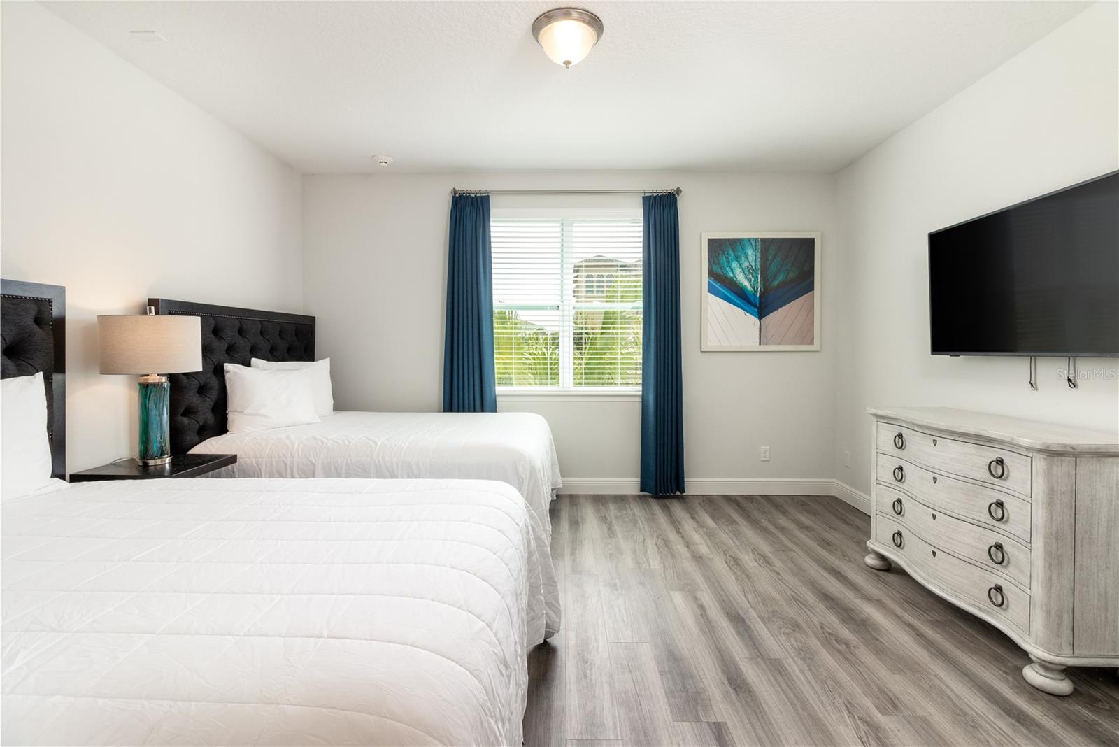 O6204519 Property Photo