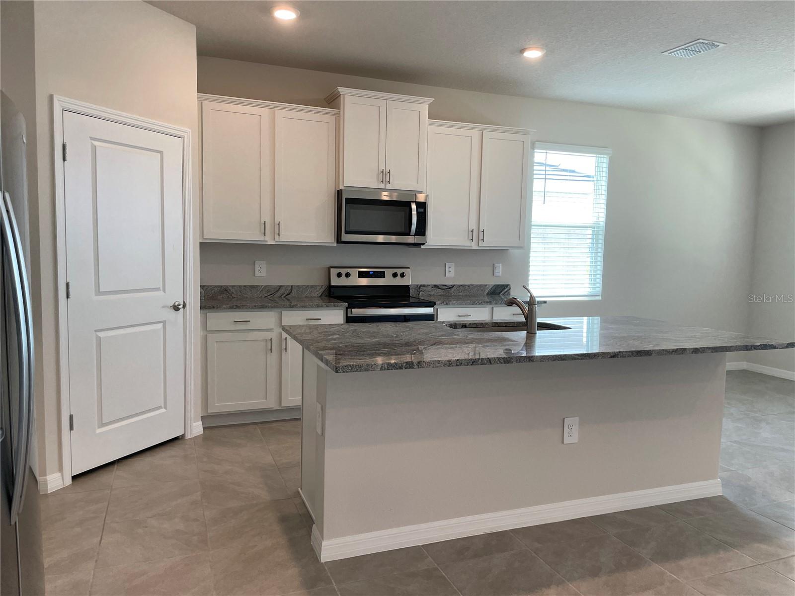 18027 PASTURELAND AVE, BRADENTON, FL, 34211