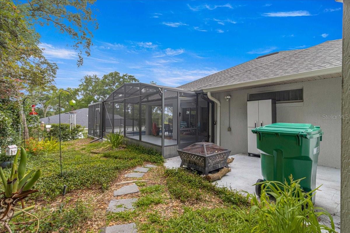 210 FOREST PARK LN, LADY LAKE, FL, 32159