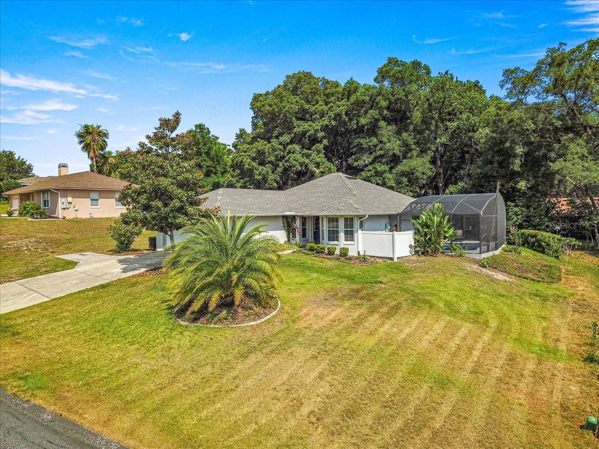210 FOREST PARK LN, LADY LAKE, FL, 32159