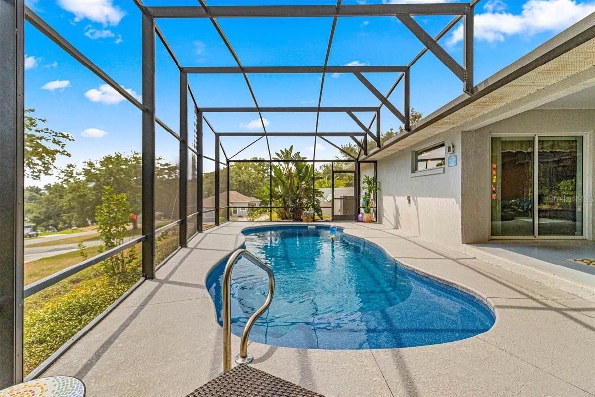 210 FOREST PARK LN, LADY LAKE, FL, 32159