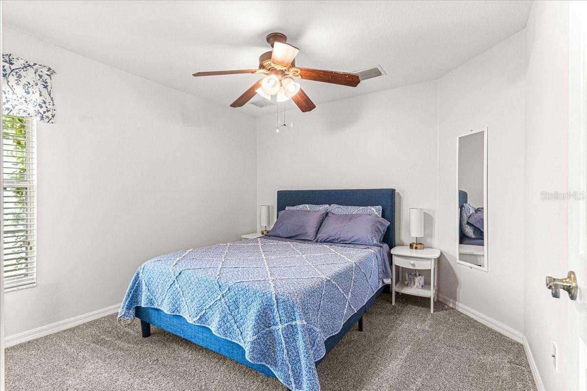 210 FOREST PARK LN, LADY LAKE, FL, 32159