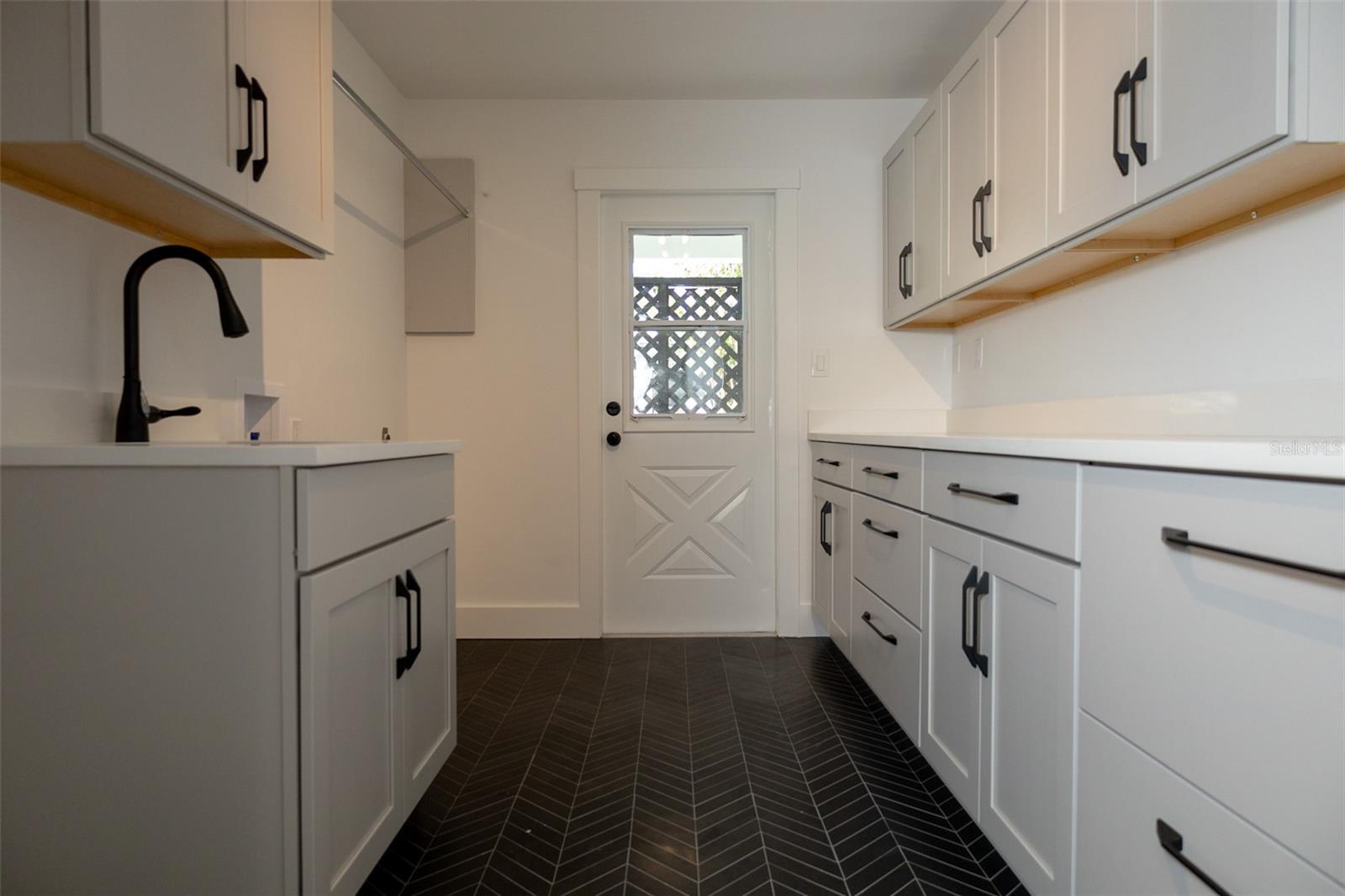 5001 TROYDALE RD, TAMPA, FL, 33615