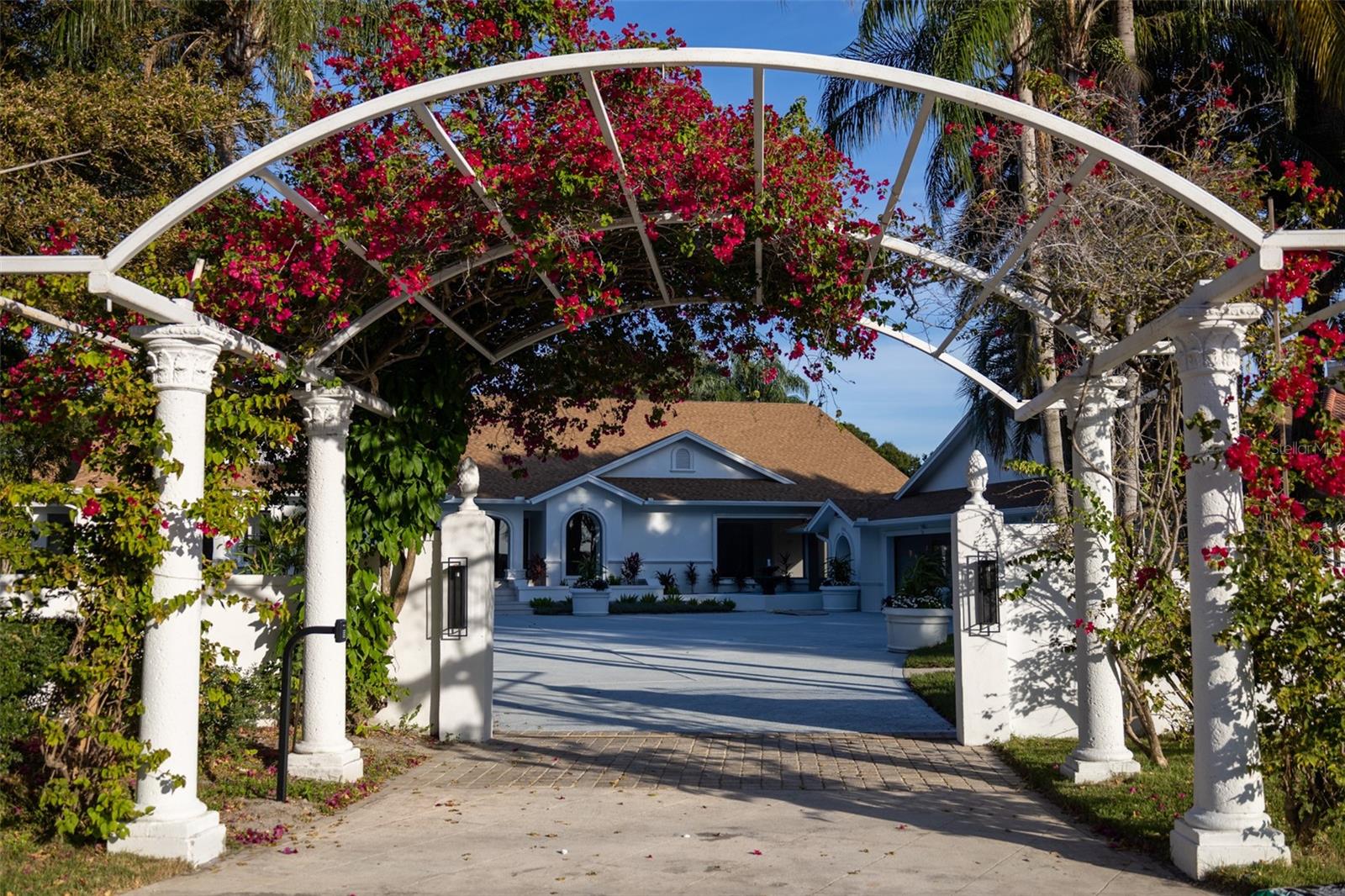 5001 TROYDALE RD, TAMPA, FL, 33615