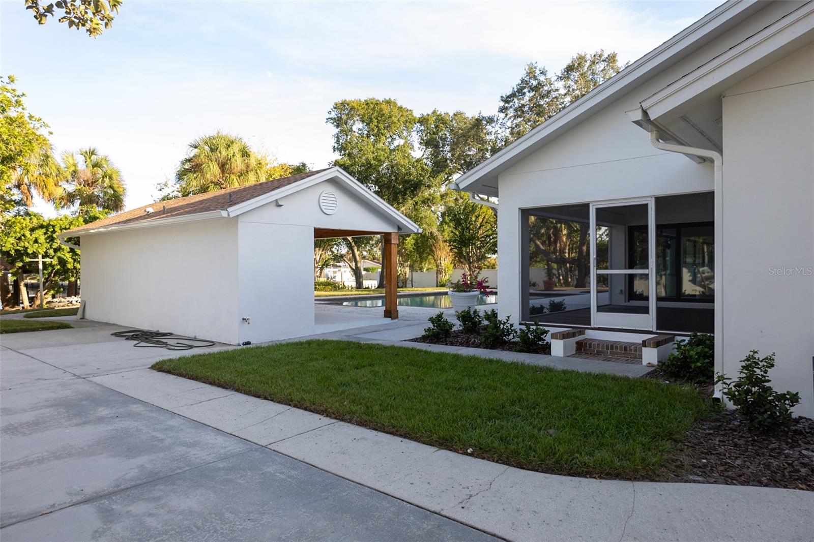 5001 TROYDALE RD, TAMPA, FL, 33615