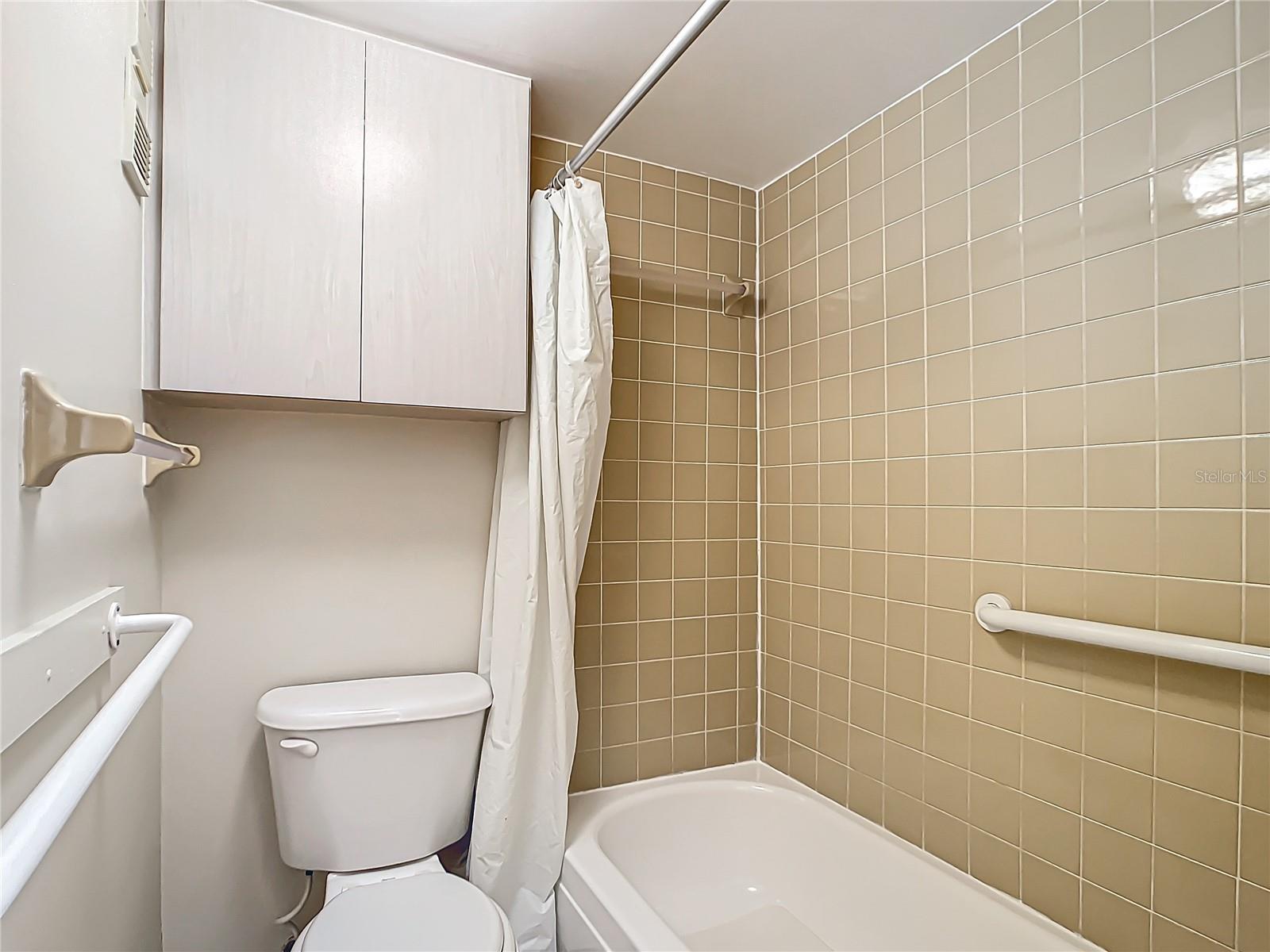 11485 OAKHURST RD #-107, LARGO, FL, 33774