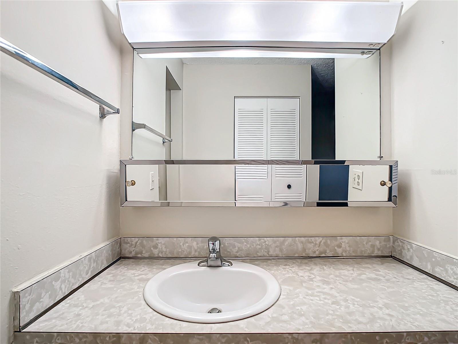 11485 OAKHURST RD #-107, LARGO, FL, 33774