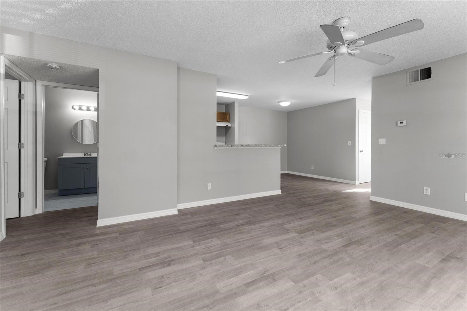 6160 WESTGATE DR #104, ORLANDO, FL, 32835