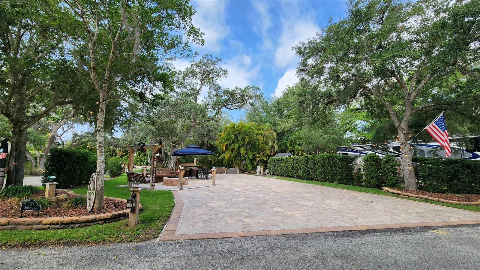 371 BOB CAT LN, RIVER RANCH, FL, 33867