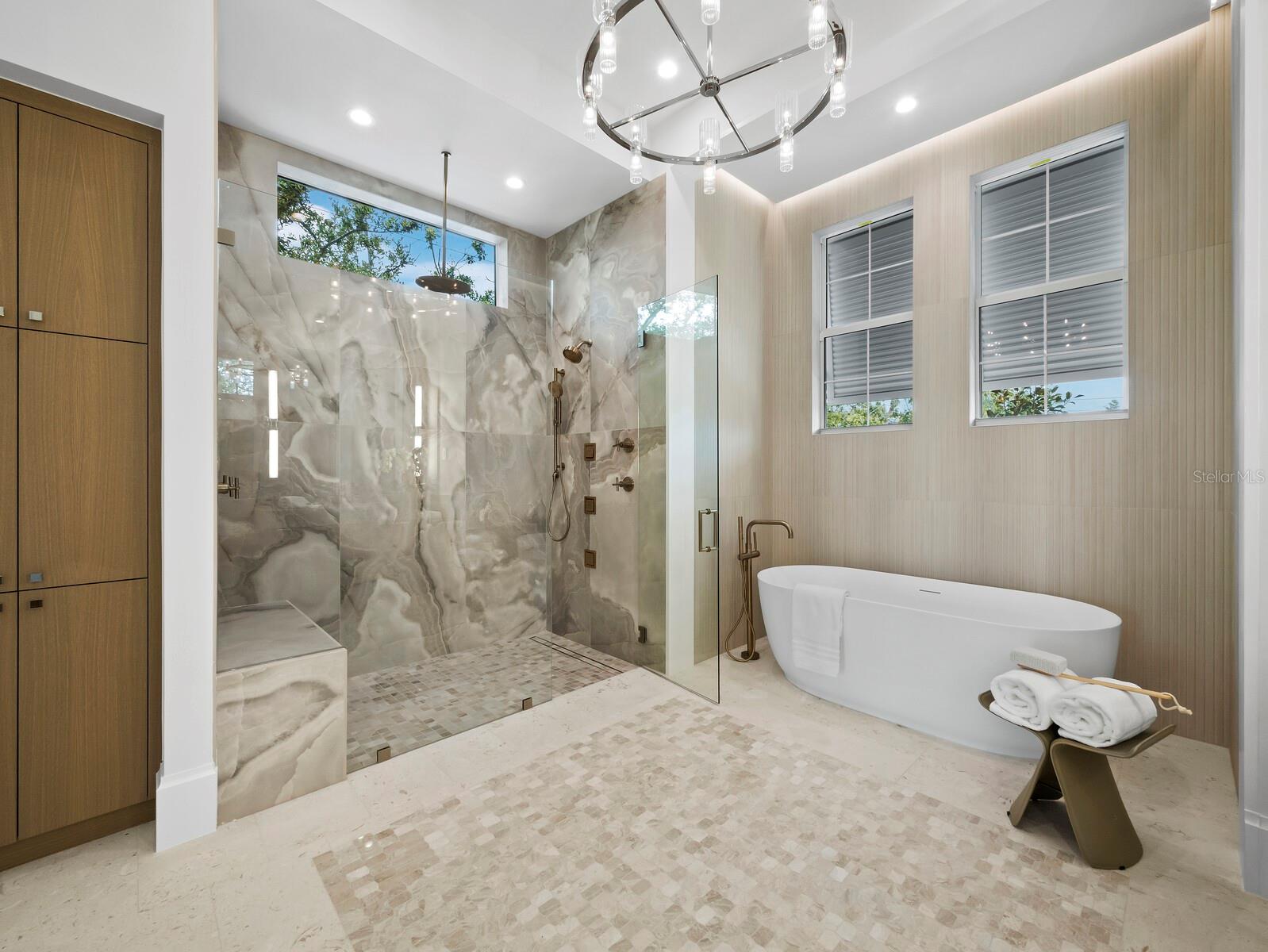 A4610537 Property Photo