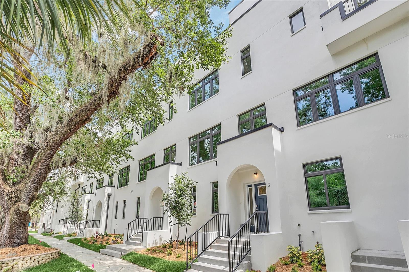 266 PARK LAKE ST #16, ORLANDO, FL, 32803