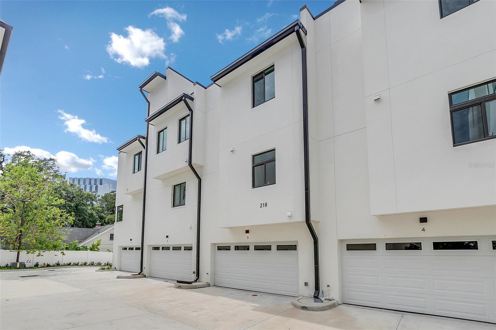 266 PARK LAKE ST #16, ORLANDO, FL, 32803
