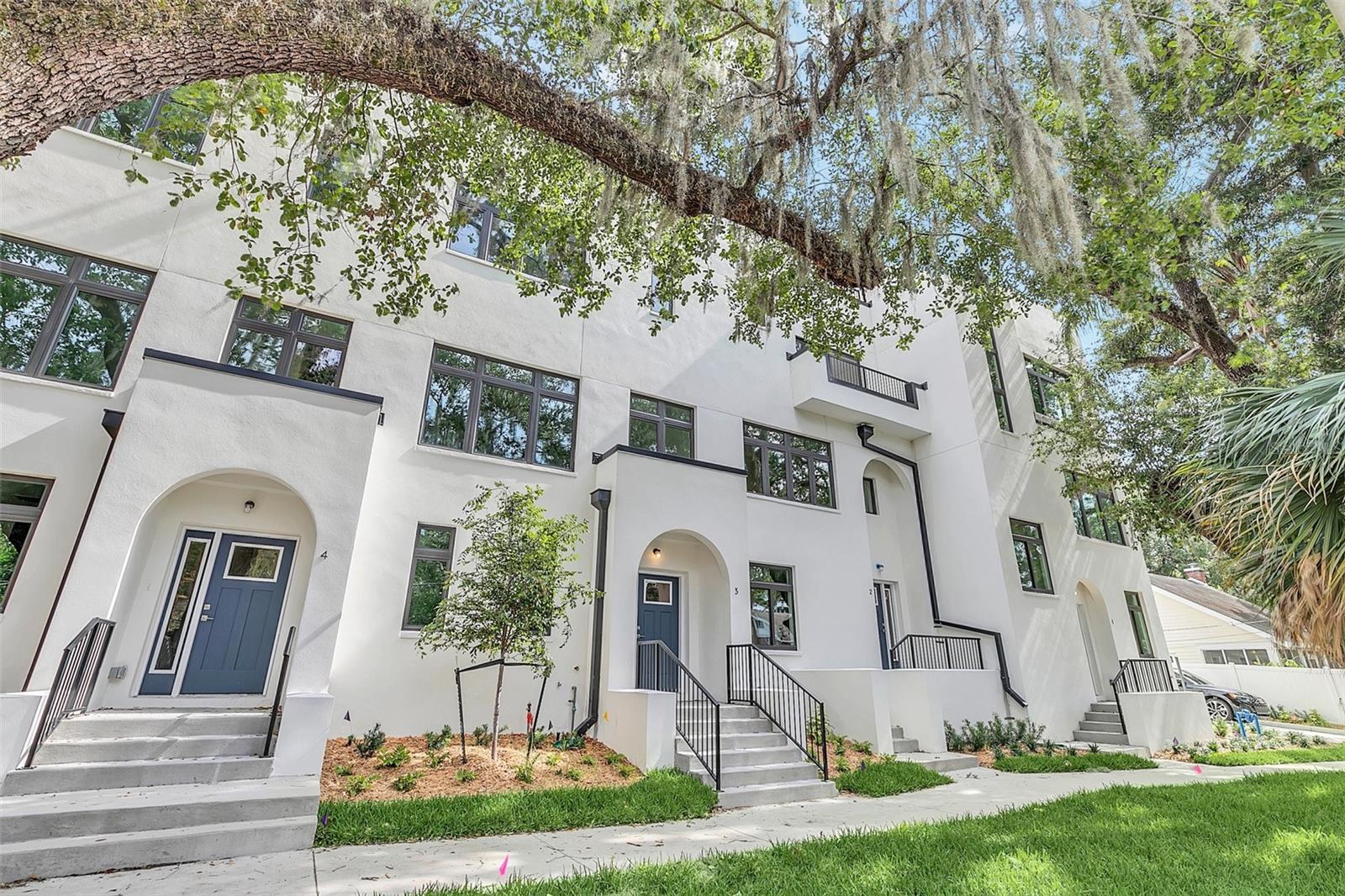 266 PARK LAKE ST #16, ORLANDO, FL, 32803