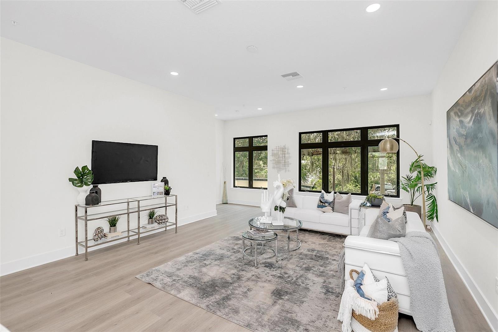 266 PARK LAKE ST #16, ORLANDO, FL, 32803
