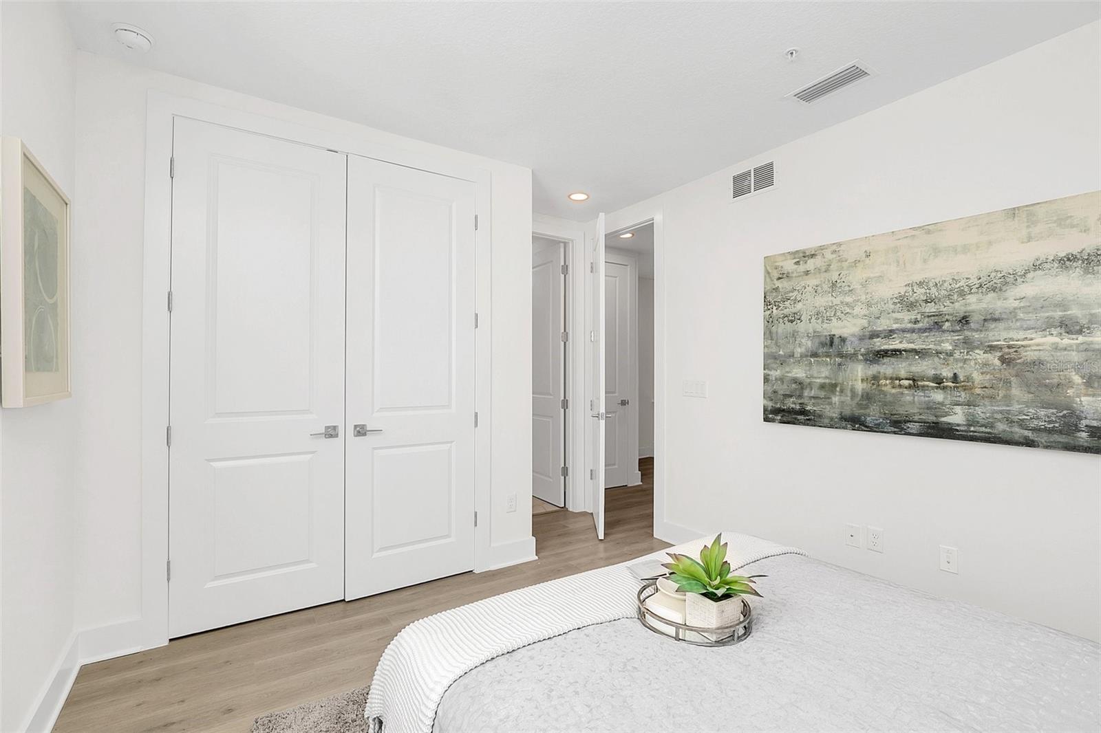 266 PARK LAKE ST #16, ORLANDO, FL, 32803