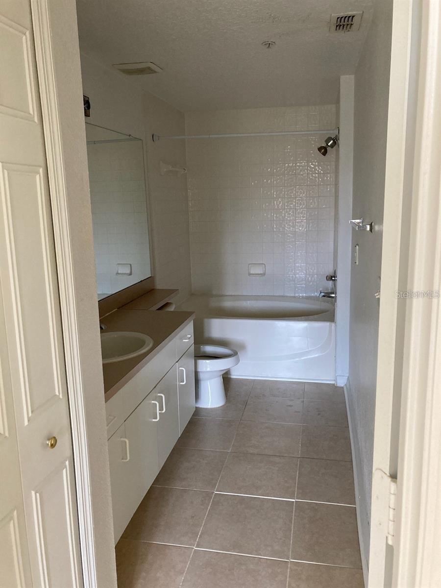 5500 METROWEST BLVD #304, ORLANDO, FL, 32811