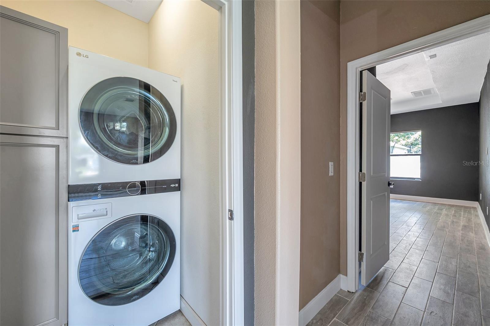 8235 BIRD WHISTLE LN, LAND O LAKES, FL, 34637
