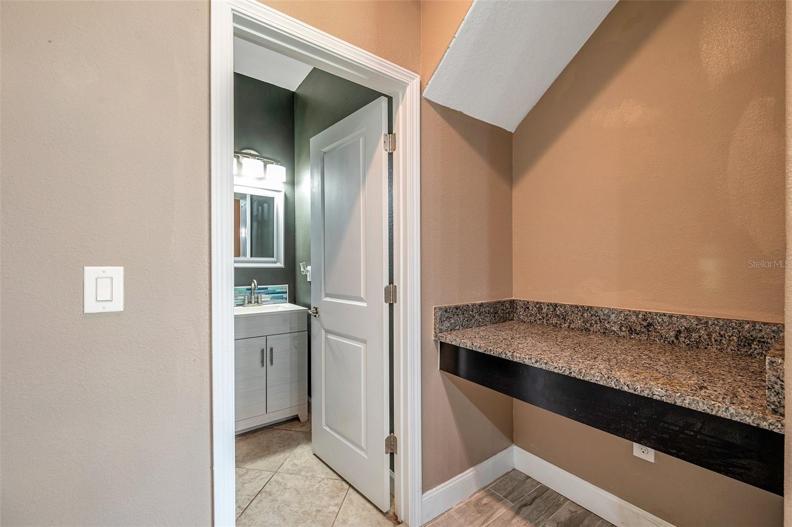 8235 BIRD WHISTLE LN, LAND O LAKES, FL, 34637