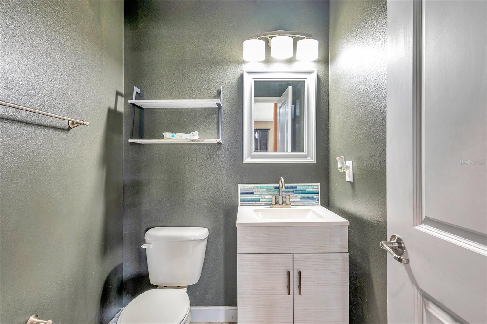 8235 BIRD WHISTLE LN, LAND O LAKES, FL, 34637