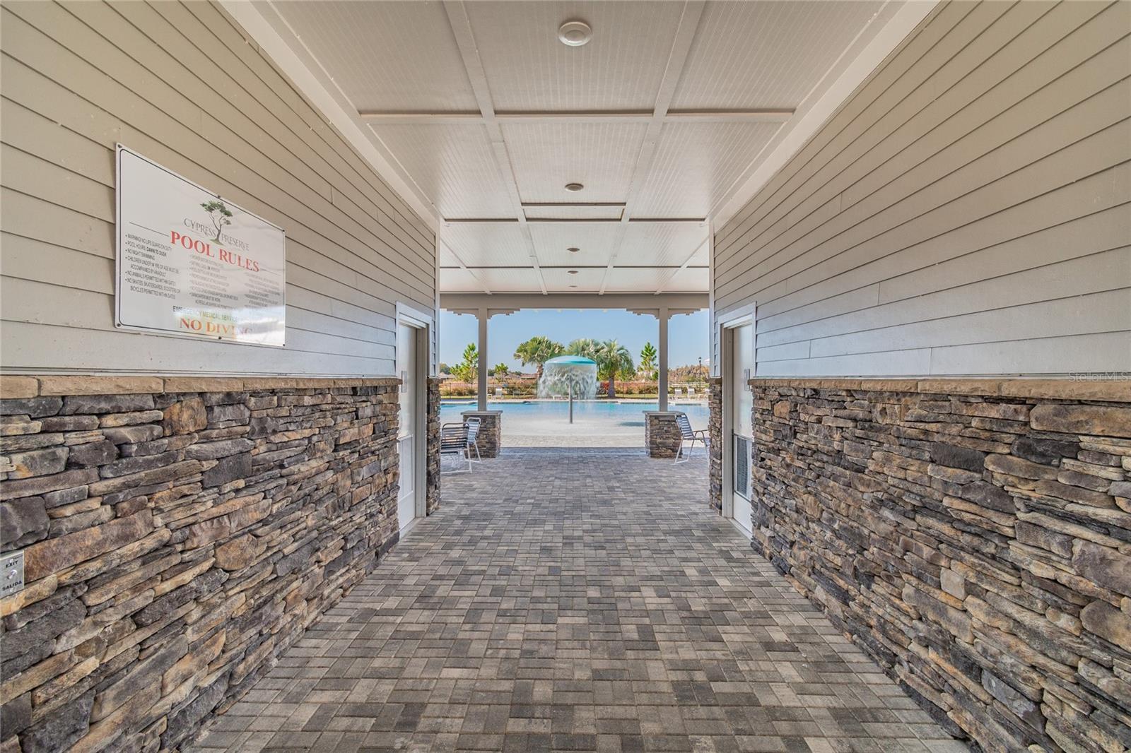 10460 HAWKS LANDING DR, LAND O LAKES, FL, 34638