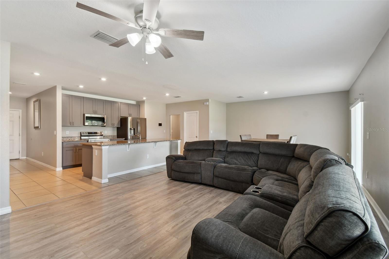 10460 HAWKS LANDING DR, LAND O LAKES, FL, 34638
