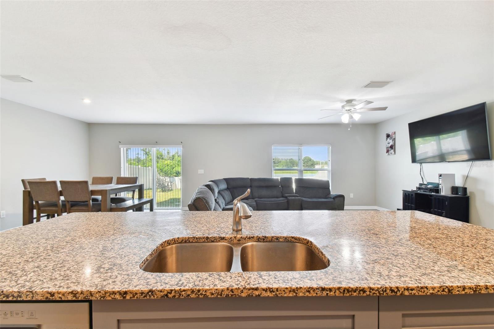 10460 HAWKS LANDING DR, LAND O LAKES, FL, 34638
