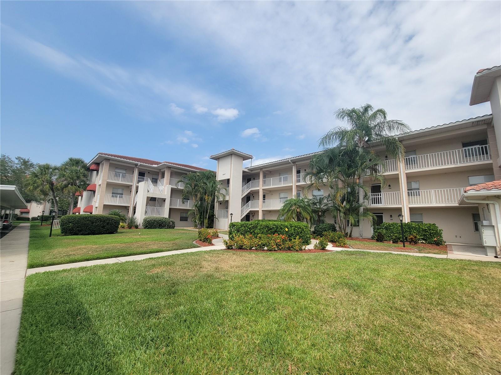 6507 STONE RIVER RD #302, BRADENTON, FL, 34203
