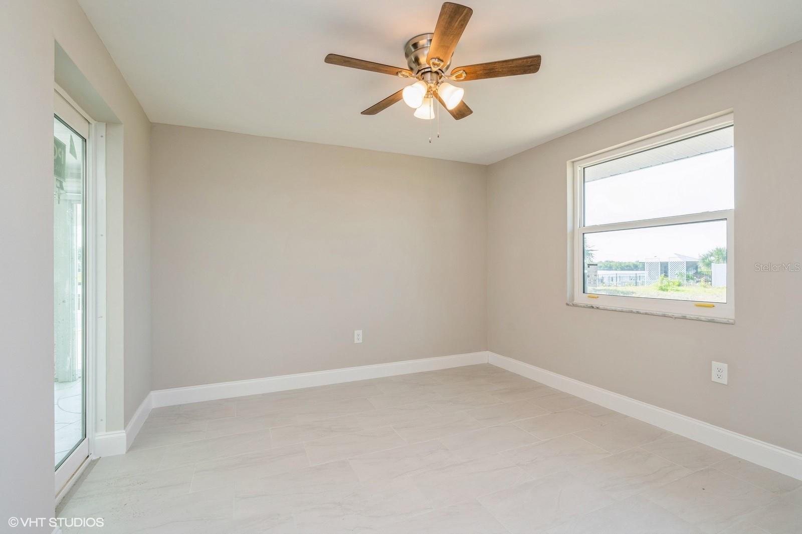 181 W TARPON BLVD NW, PORT CHARLOTTE, FL, 33952