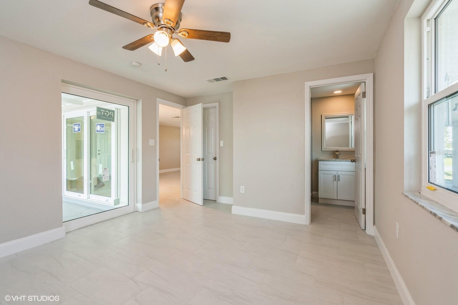 181 W TARPON BLVD NW, PORT CHARLOTTE, FL, 33952