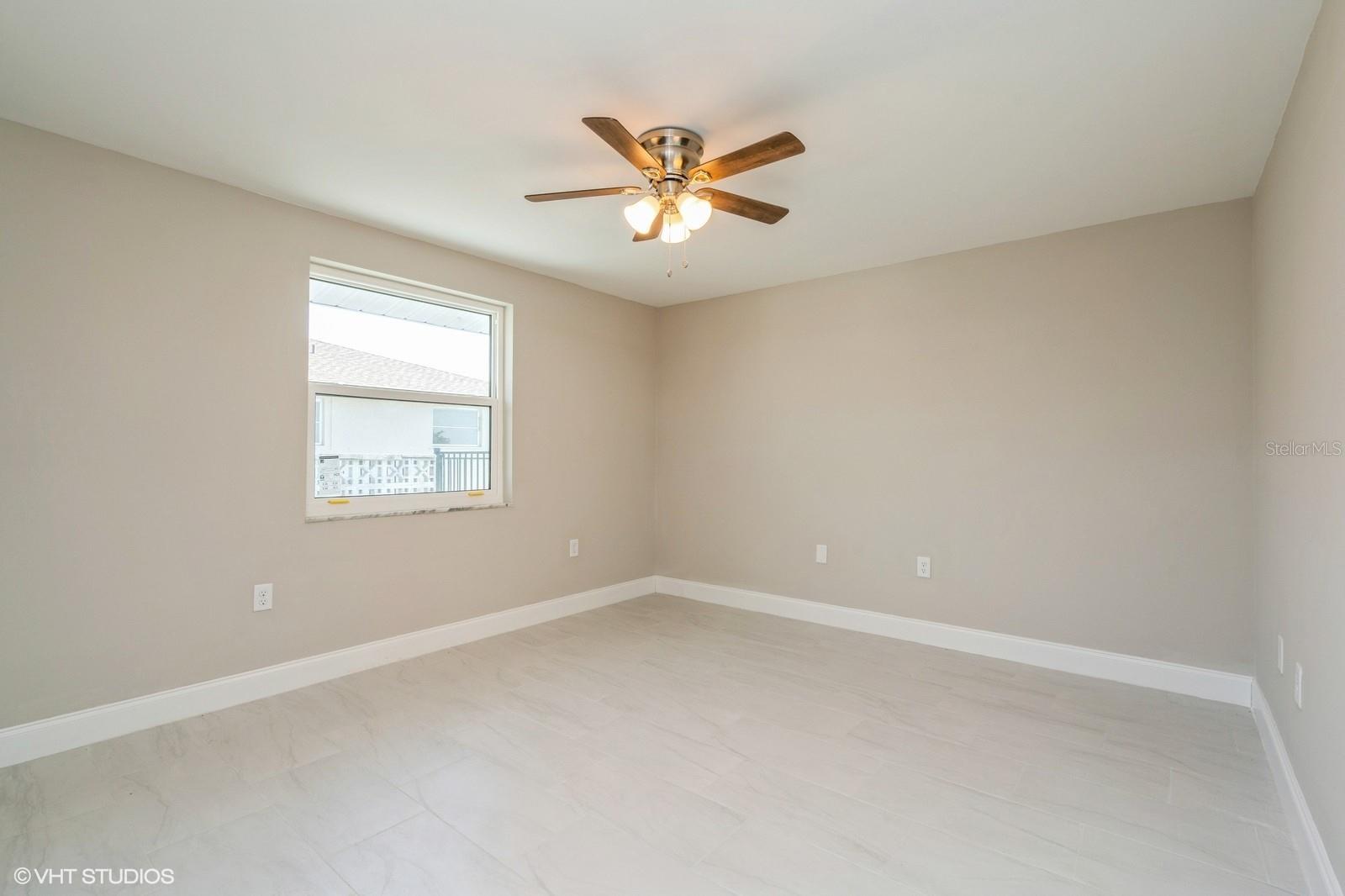 181 W TARPON BLVD NW, PORT CHARLOTTE, FL, 33952