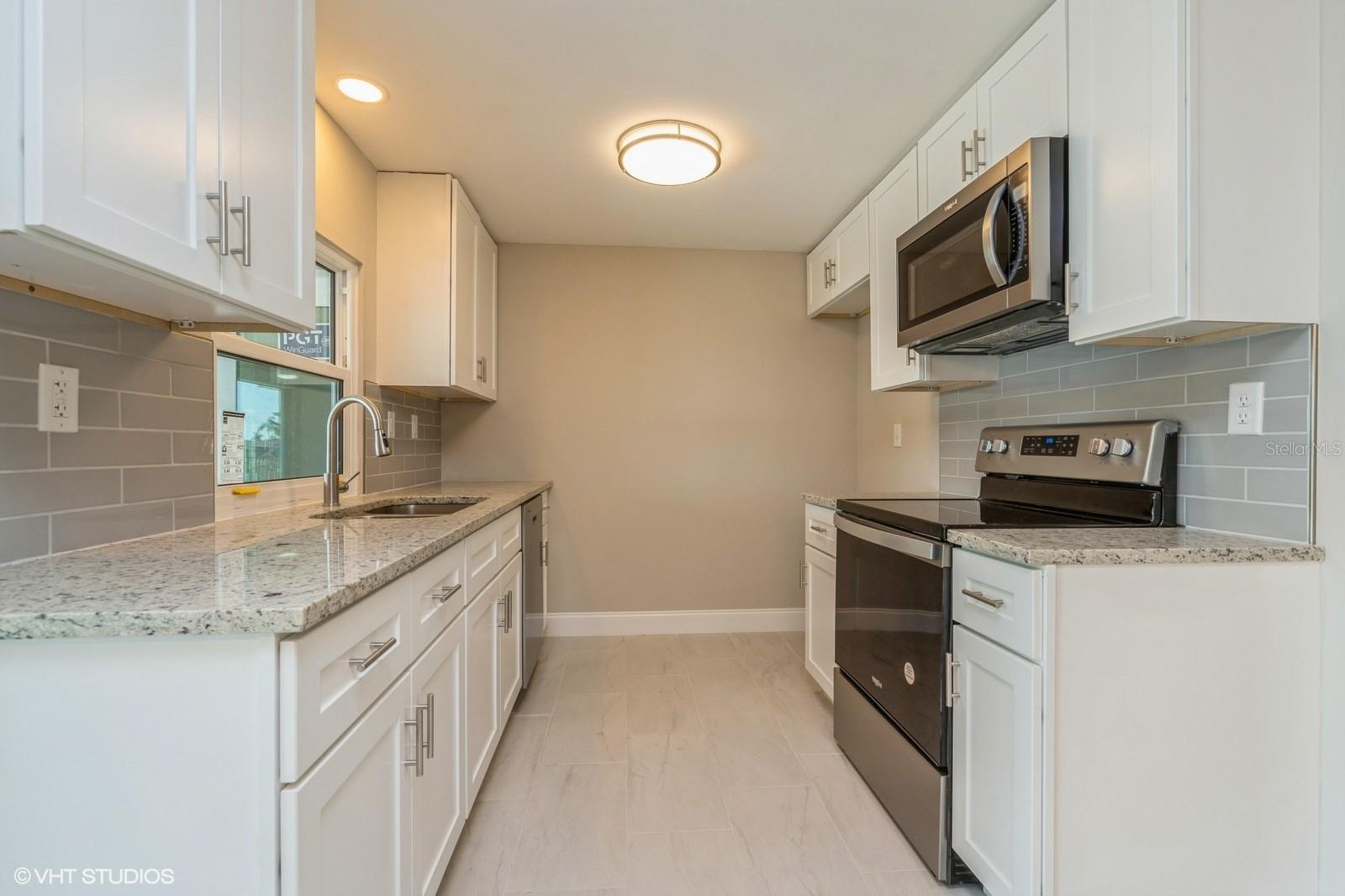 181 W TARPON BLVD NW, PORT CHARLOTTE, FL, 33952