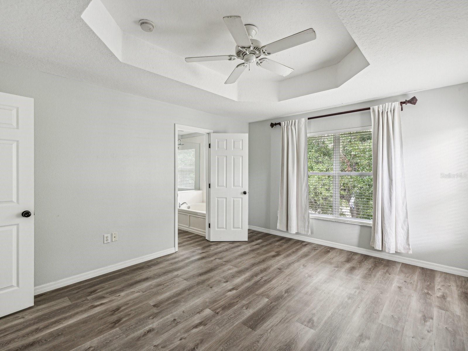 11501 DECLARATION DR, TAMPA, FL, 33635