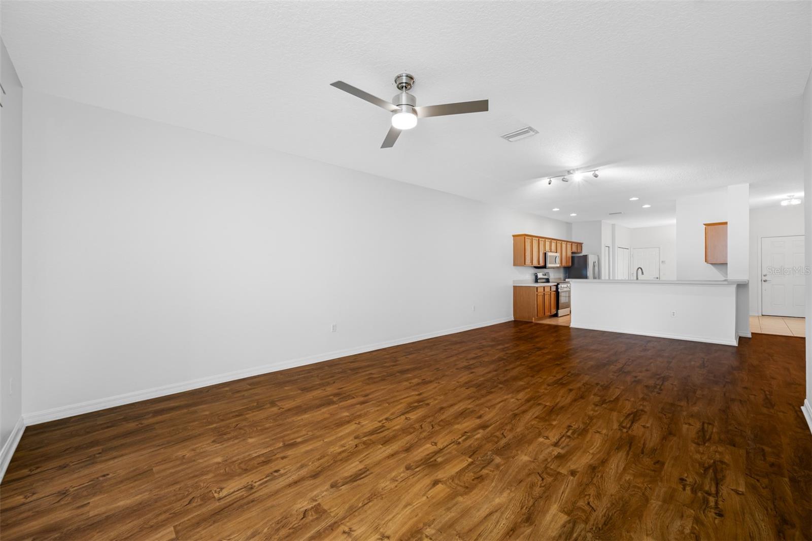 10255 DEVONSHIRE LAKE DR, TAMPA, FL, 33647