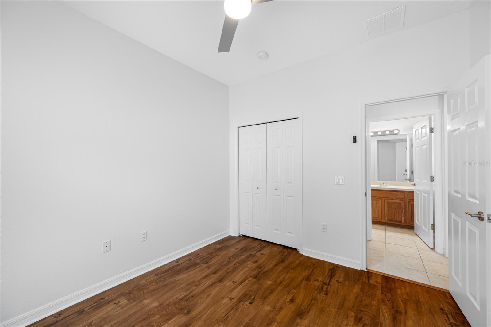 10255 DEVONSHIRE LAKE DR, TAMPA, FL, 33647