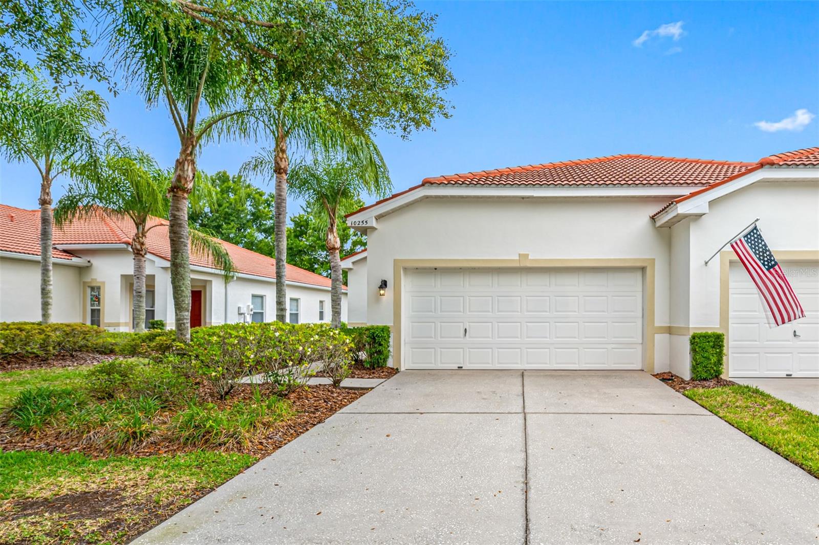10255 DEVONSHIRE LAKE DR, TAMPA, FL, 33647