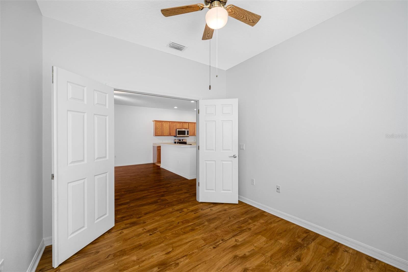 10255 DEVONSHIRE LAKE DR, TAMPA, FL, 33647