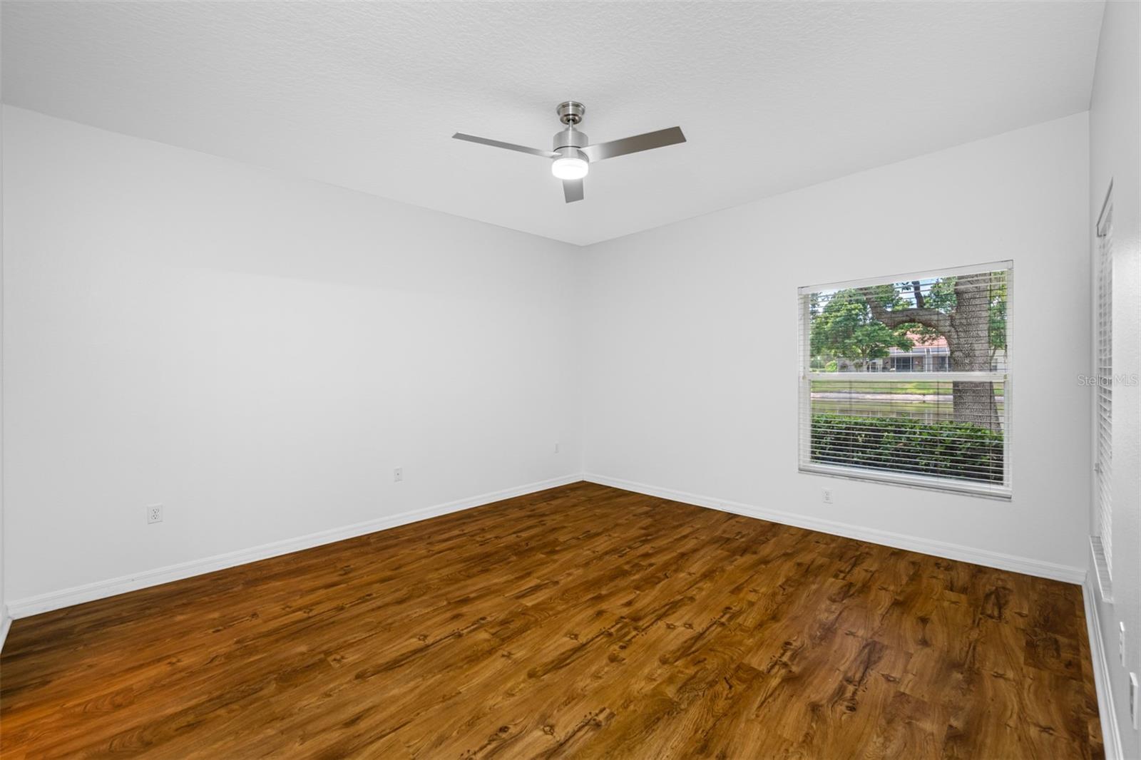 10255 DEVONSHIRE LAKE DR, TAMPA, FL, 33647