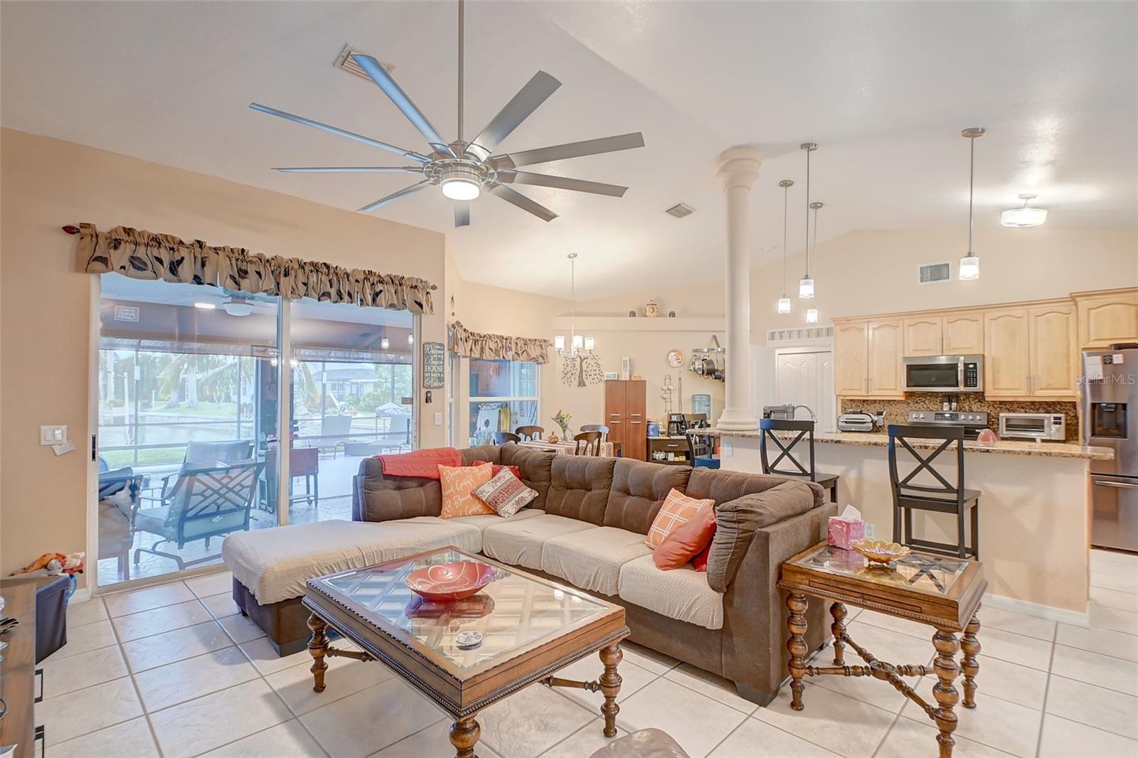 1005 SW 1ST PL, CAPE CORAL, FL, 33991