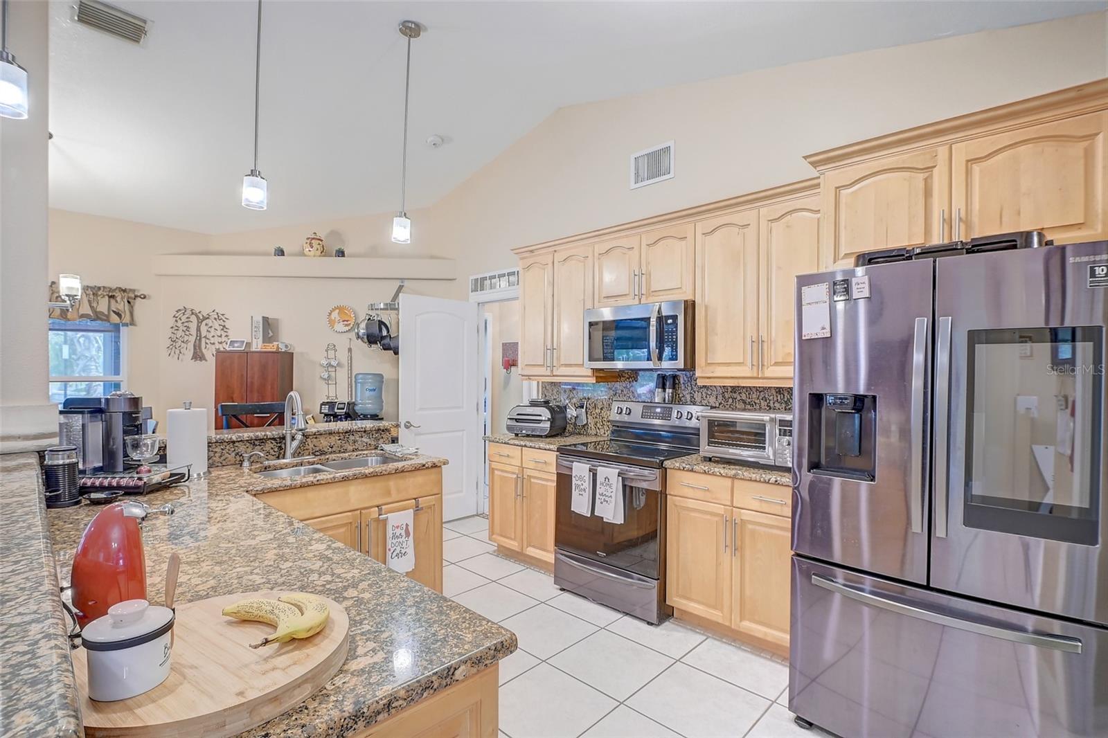 1005 SW 1ST PL, CAPE CORAL, FL, 33991