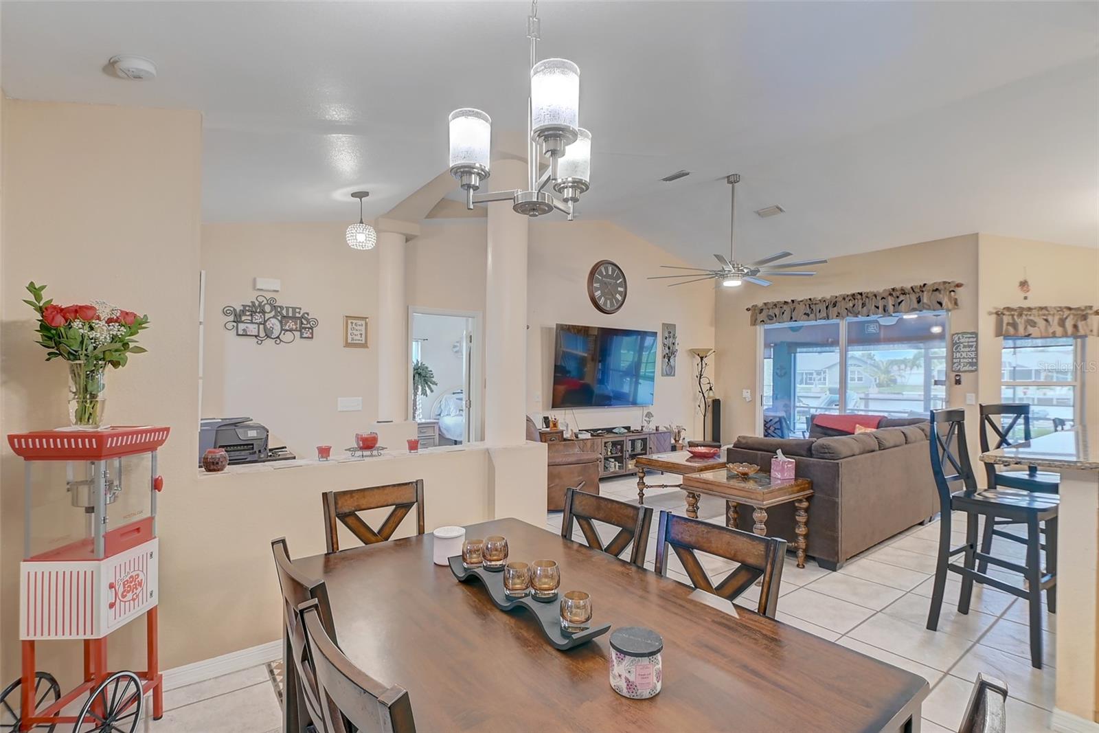 1005 SW 1ST PL, CAPE CORAL, FL, 33991